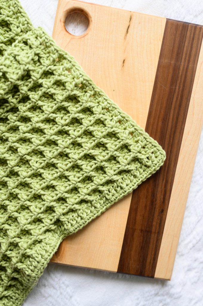 Make a Crochet Washcloth and Dish Towel for your Kitchen •